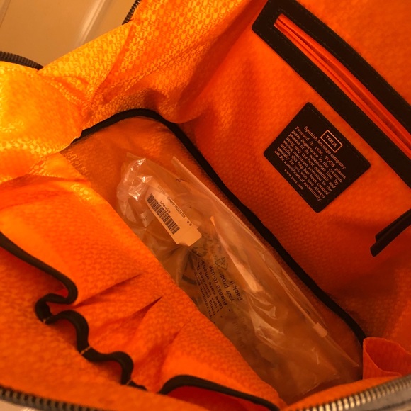 TOUS handbag - Picture 6 of 6